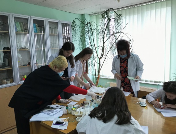 Файл:Якісне визначення цукрів, жирів та білків у рослинному матеріалі...jpg