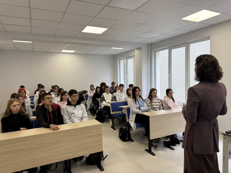 Файл:0-02-05-43e2fab179d63628d350f6698f7798b930f479e3dad7cb2a0f4945f1d221d21c 607d4d52e0524756.jpg