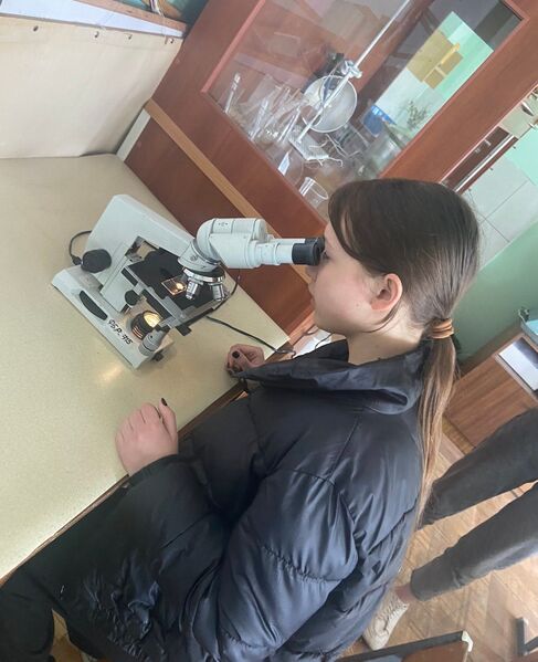 Файл:Профорієнтаційної роботи серед учасників ювілейного 20-го обласного Турніру юних біологівтт.jpg