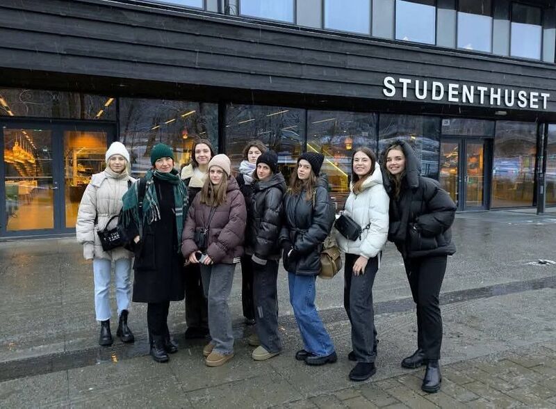 Файл:Академ мобільність.jpg