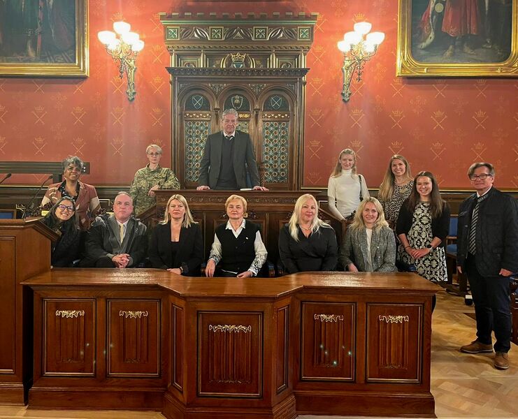 Файл:Міжнар співпраця.jpg